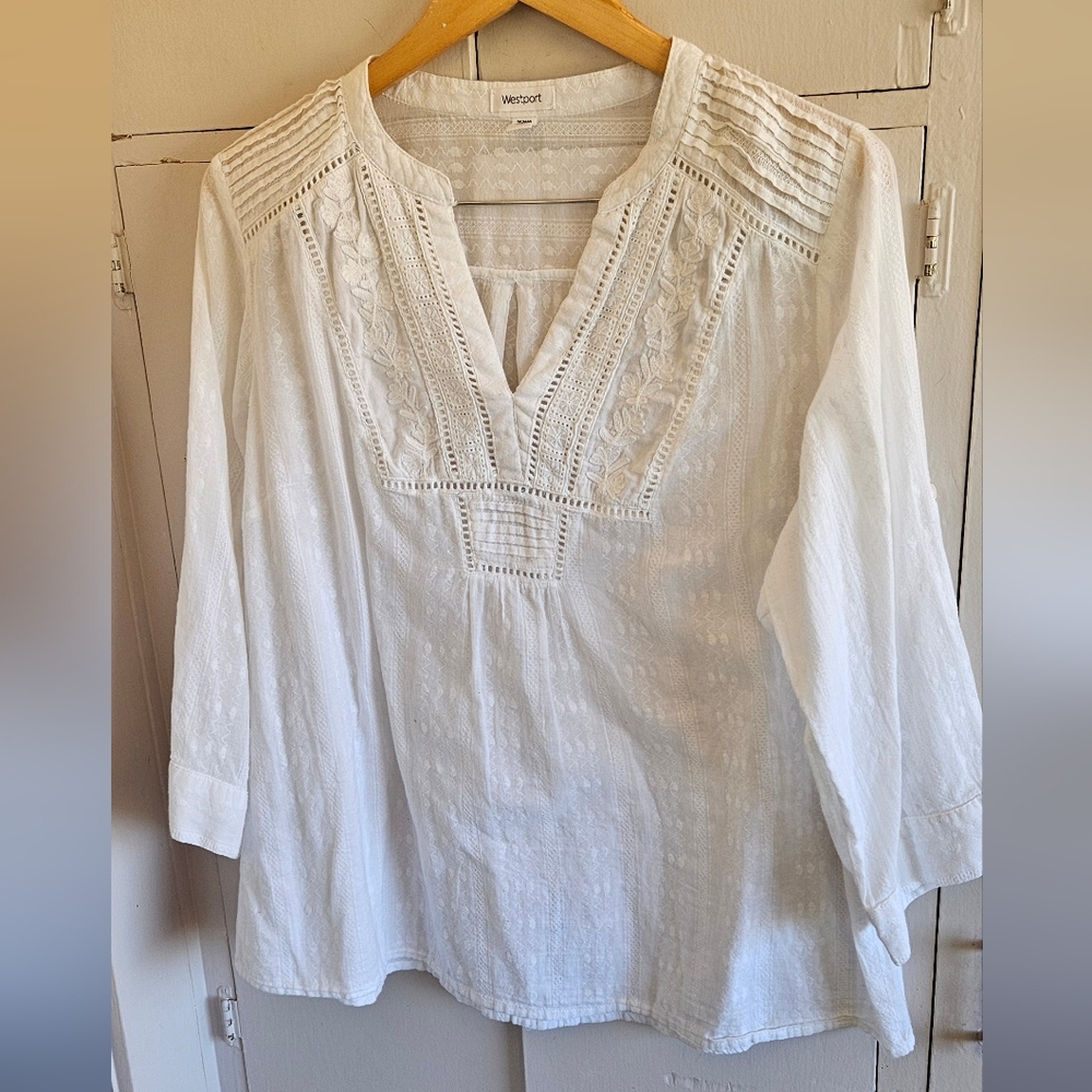 Elegant White Embroidered Women's Top